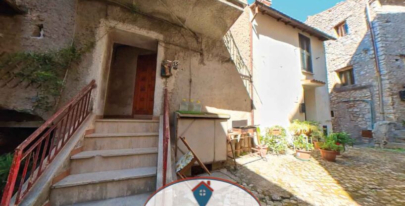 Appartamento via pietrocini-maenza-lt