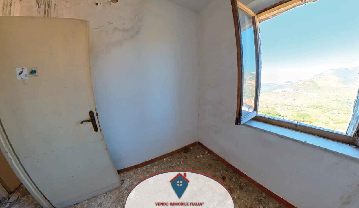 Appartamento-via-pietrocini-maenza-lt-15