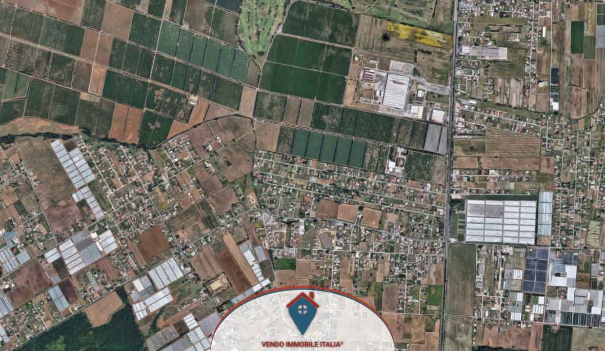 Locale-commerciale-via-nettunense-Campo-di-Carne-LT-04