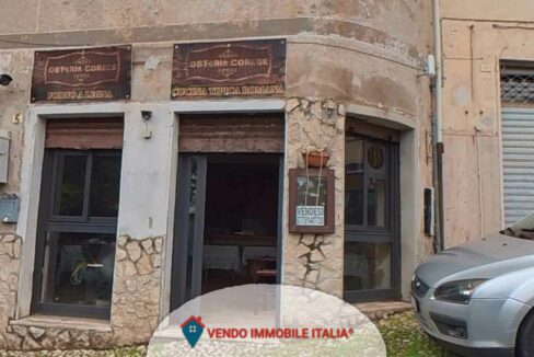 Locale piazza romana-Cori LT