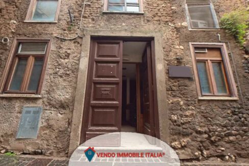 Locale via ninfina-Cori LT