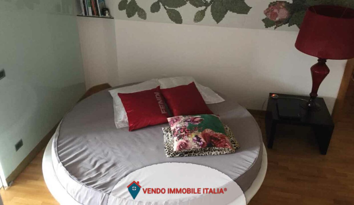 Attico-via-emilia-Latina-LT-10