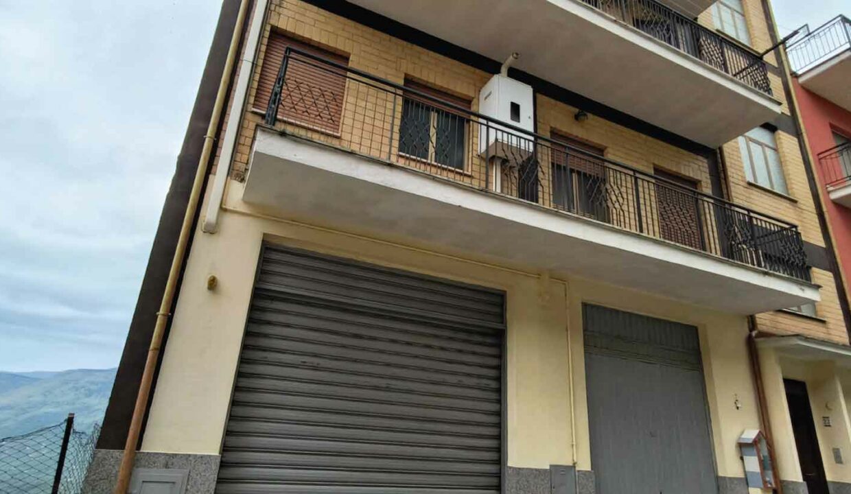 Edificio-via-dei-pini-Sonnino-LT-04