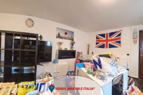 Villino-via-fiume-ninfa-Sermoneta-LT-04
