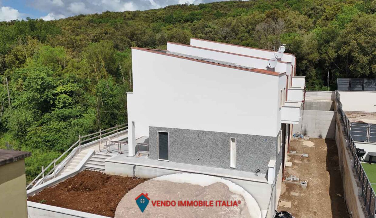 villini-via-marittima-priverno-lt-06