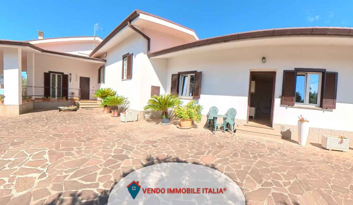 Villa-via-delle-vigne-Cisterna-di-Latina-LT-11