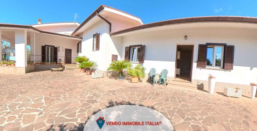 Villa via della vite-Cisterna di Latina LT di 363mq Vendita