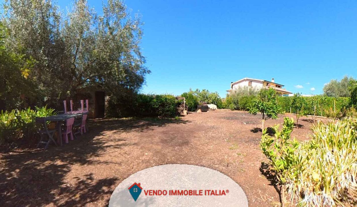 Villa-via-delle-vigne-Cisterna-di-Latina-LT-32