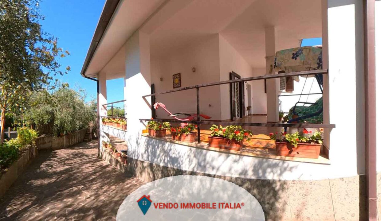 Villa-via-delle-vigne-Cisterna-di-Latina-LT-41