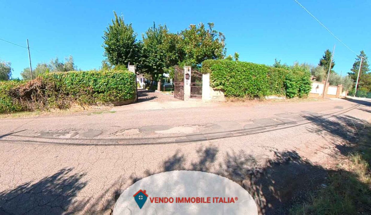 Villa-via-delle-vigne-Cisterna-di-Latina-LT-51