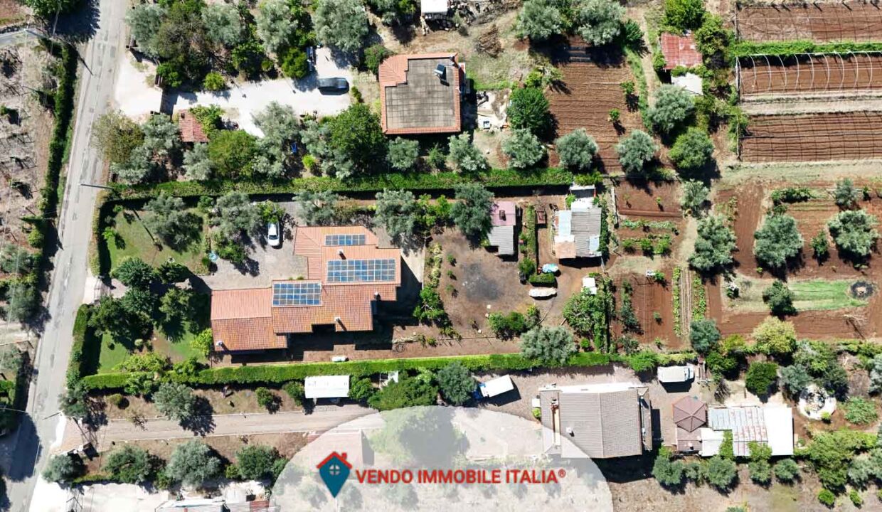 Villa-via-delle-vigne-Cisterna-di-Latina-LT-53